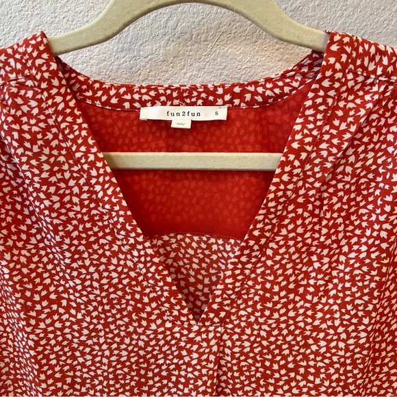 FUN2FUN Cap Sleeve Blouse - Picture 10 of 10